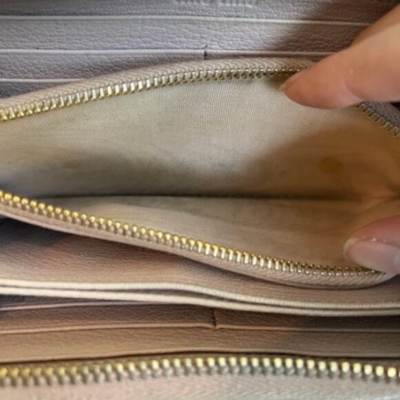 Miu Miu Zip Around Wallet - Picture 9 of 9